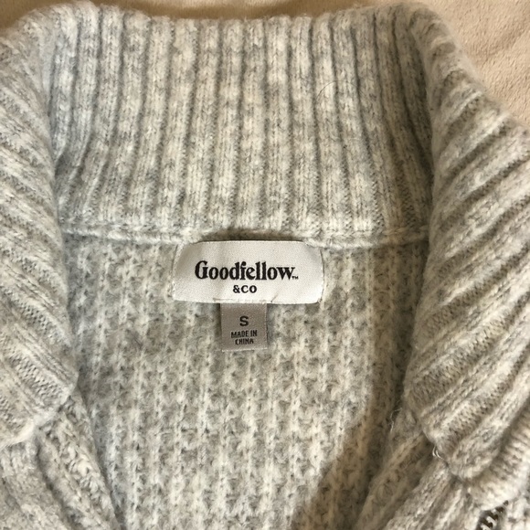 Men’s 4 Colored Striped GoodFellow and Co Sweatshirt Size Small - Picture 3 of 4